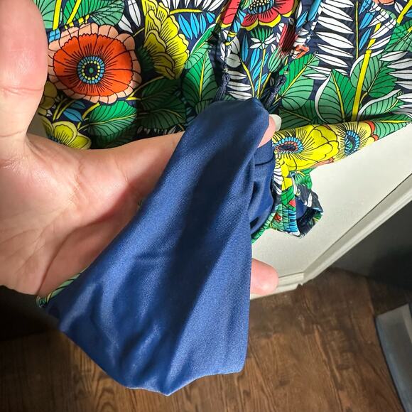 Loft Beach Women's Floral Colorful One Piece Swimsuit Size 8 Summer Vacation - Picture 5 of 7